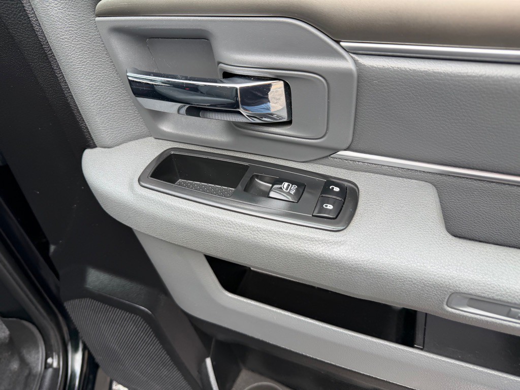 2016 RAM 1500 Image 56