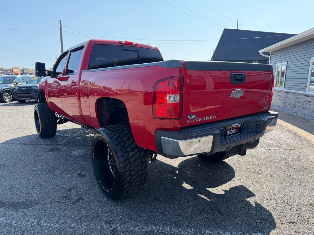 2007 Chevrolet Silverado 1500 Image 3