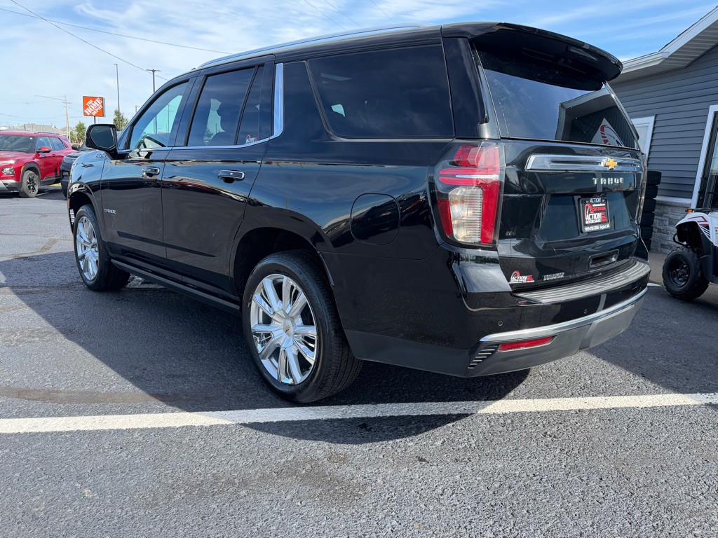2022 Chevrolet Tahoe Image 3