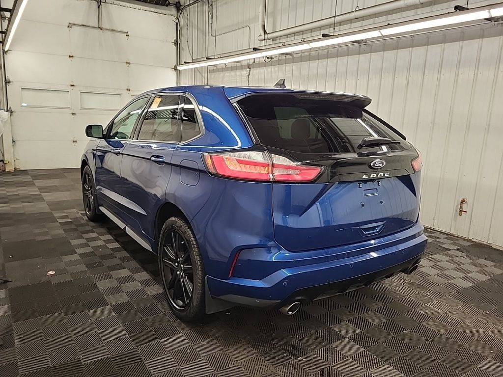 2021 Ford Edge Image 2
