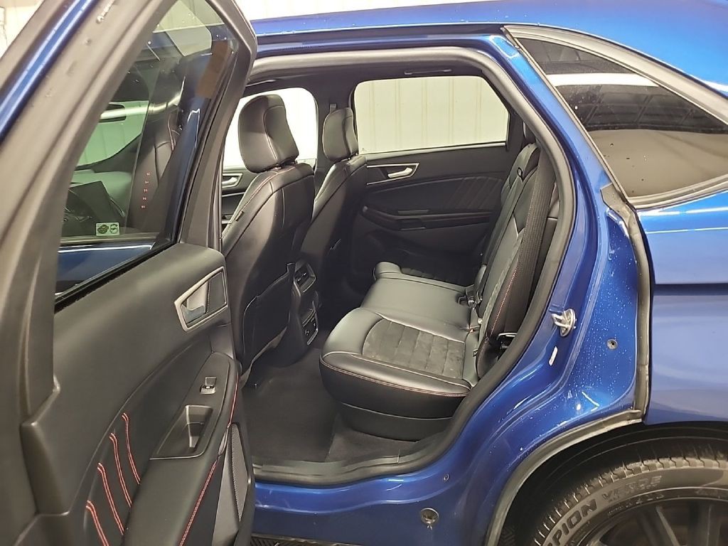 2021 Ford Edge Image 6