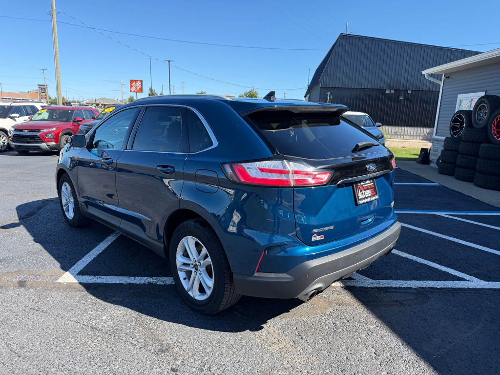 2020 Ford Edge Image 3