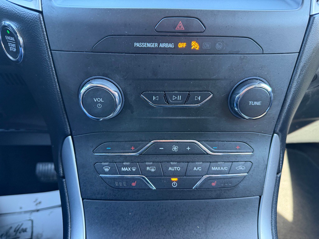 2020 Ford Edge Image 26