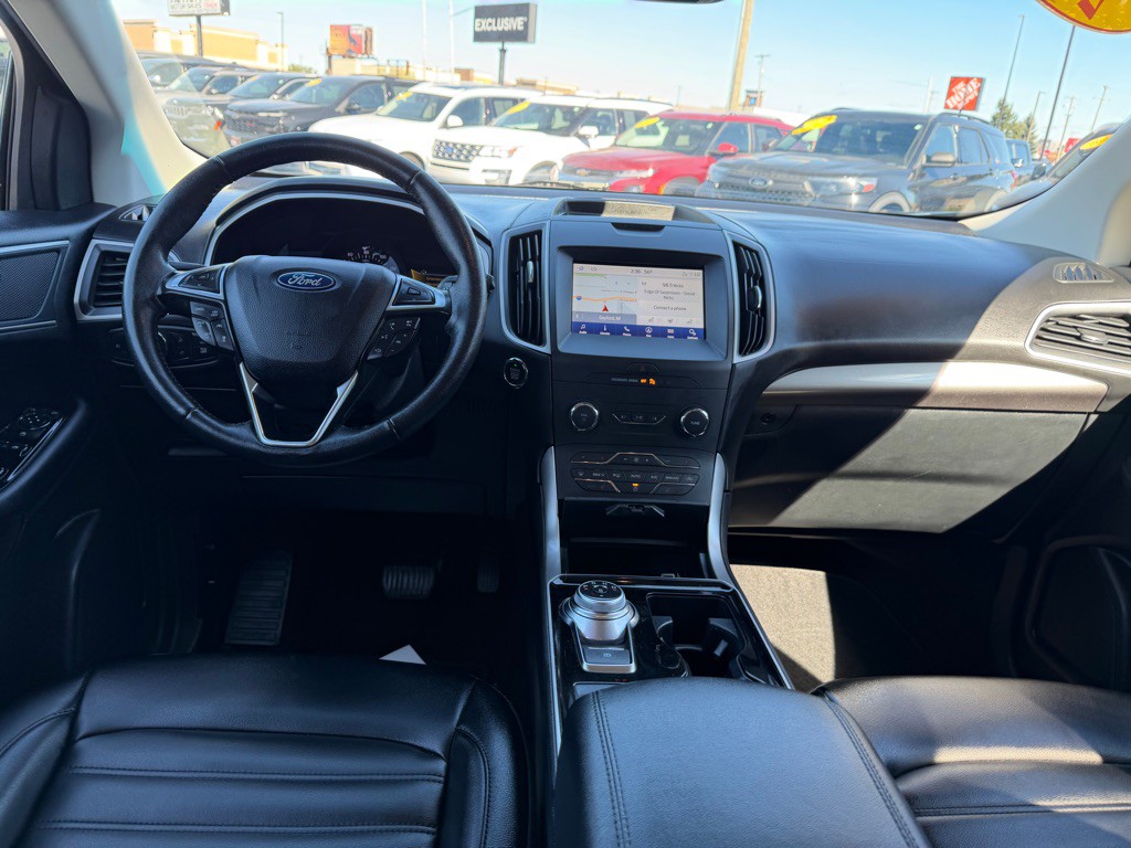 2020 Ford Edge Image 40