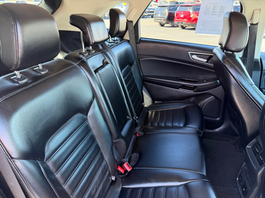 2020 Ford Edge Image 48