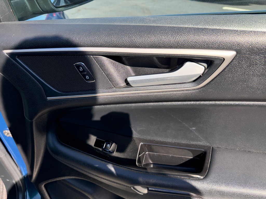 2020 Ford Edge Image 52