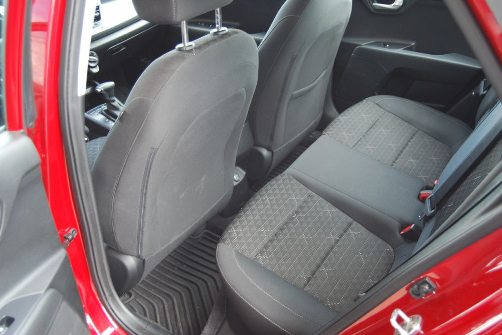 2023 Kia Rio Image 6