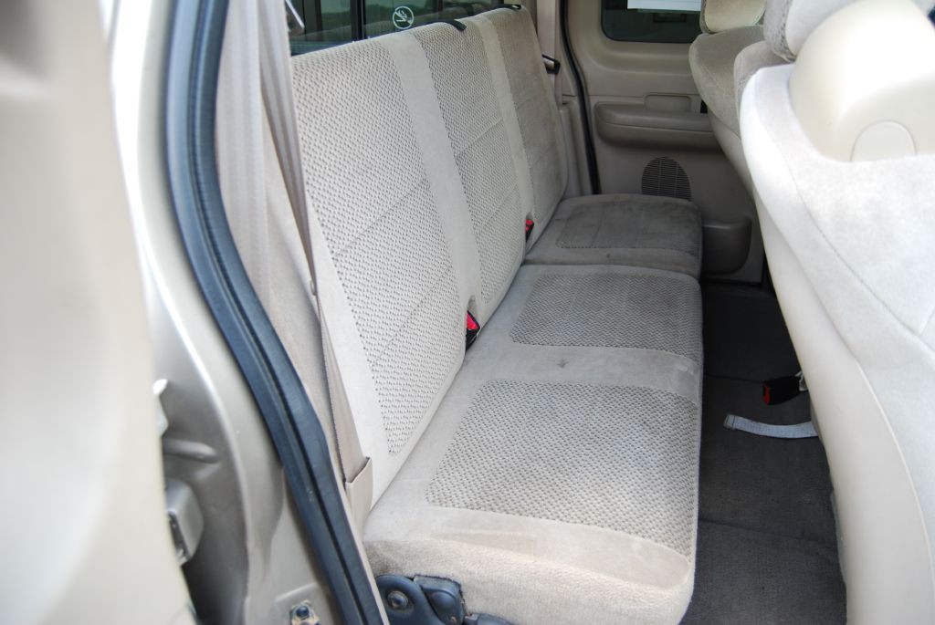 2001 Ford F-150 Image 4