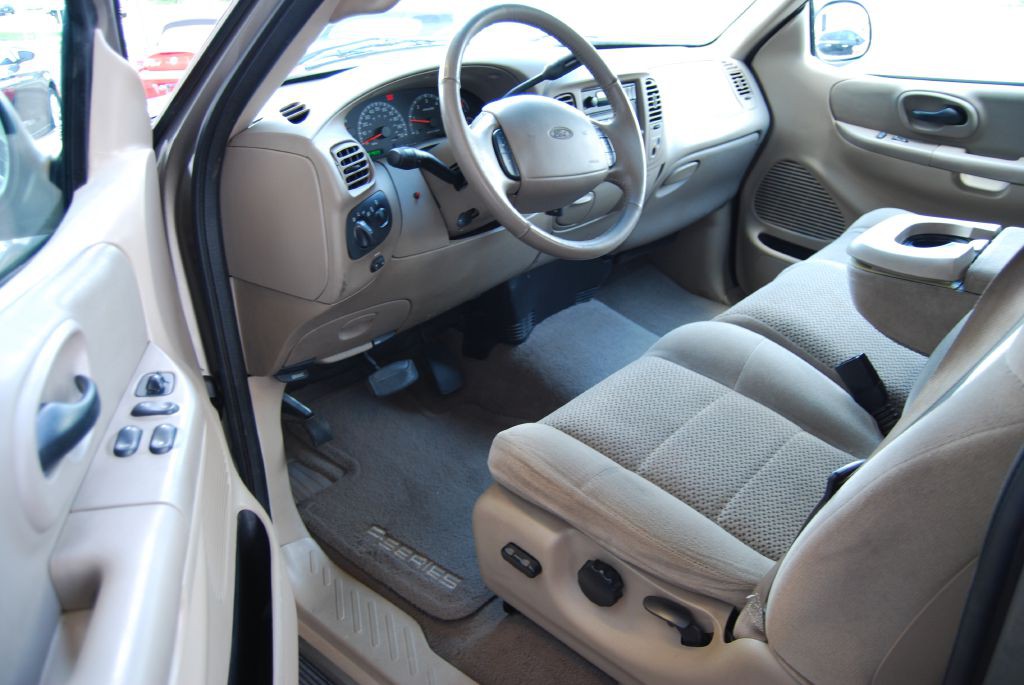 2001 Ford F-150 Image 7