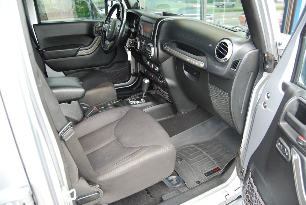2014 Jeep Wrangler Unlimited Image 3
