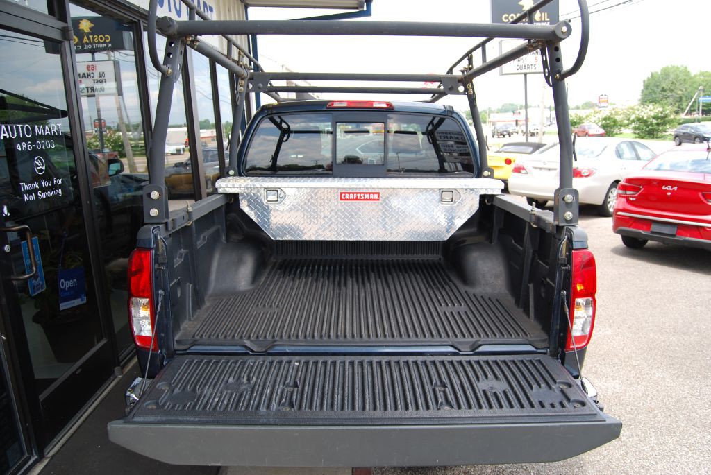 2017 Nissan Frontier Image 5