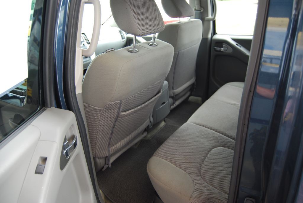 2017 Nissan Frontier Image 6