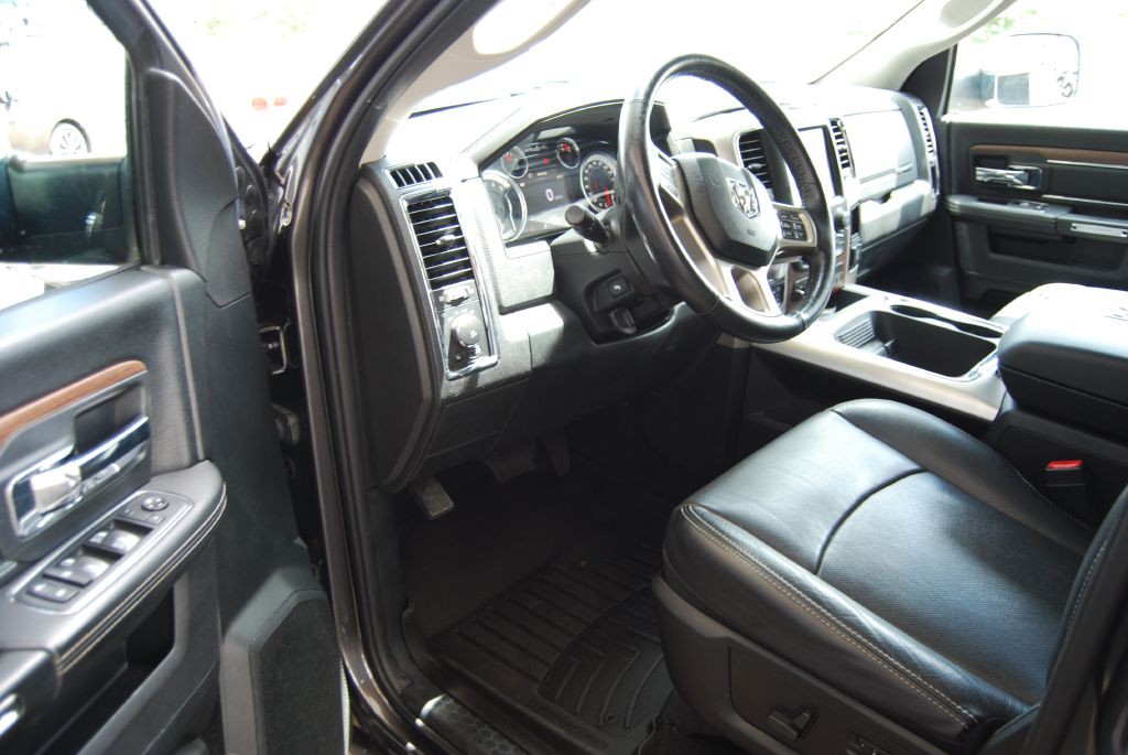 2017 RAM 1500 Image 7