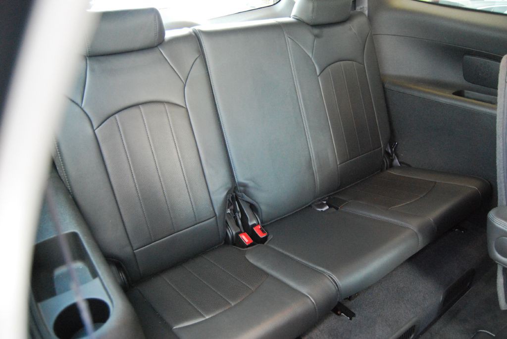 2011 Buick Enclave Image 5