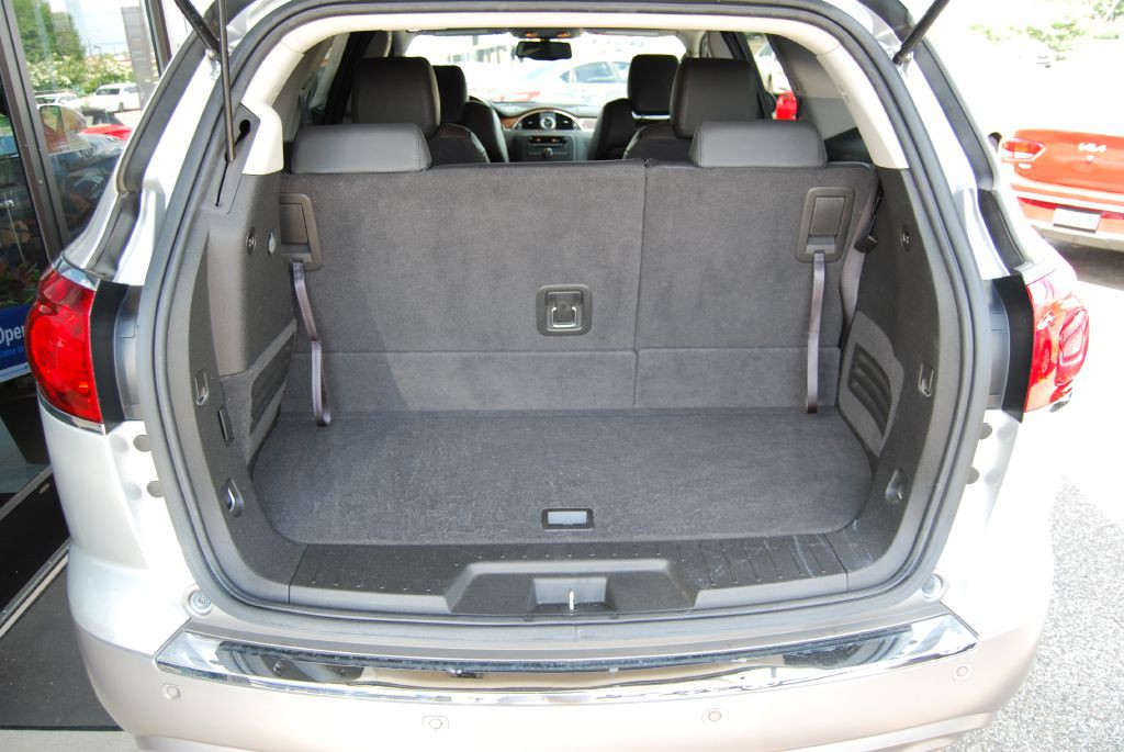 2011 Buick Enclave Image 6