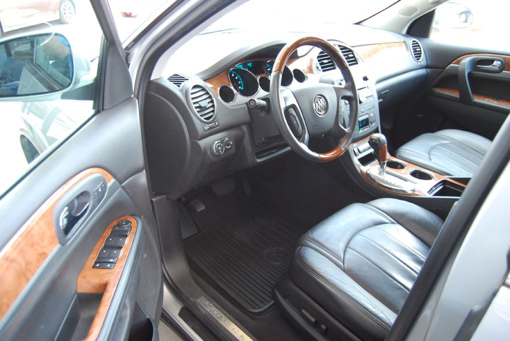 2011 Buick Enclave Image 9