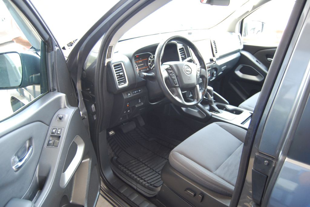 2022 Nissan Frontier Image 7