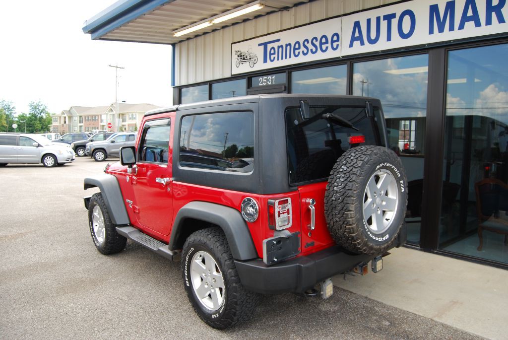 2011 Jeep Wrangler Image 11