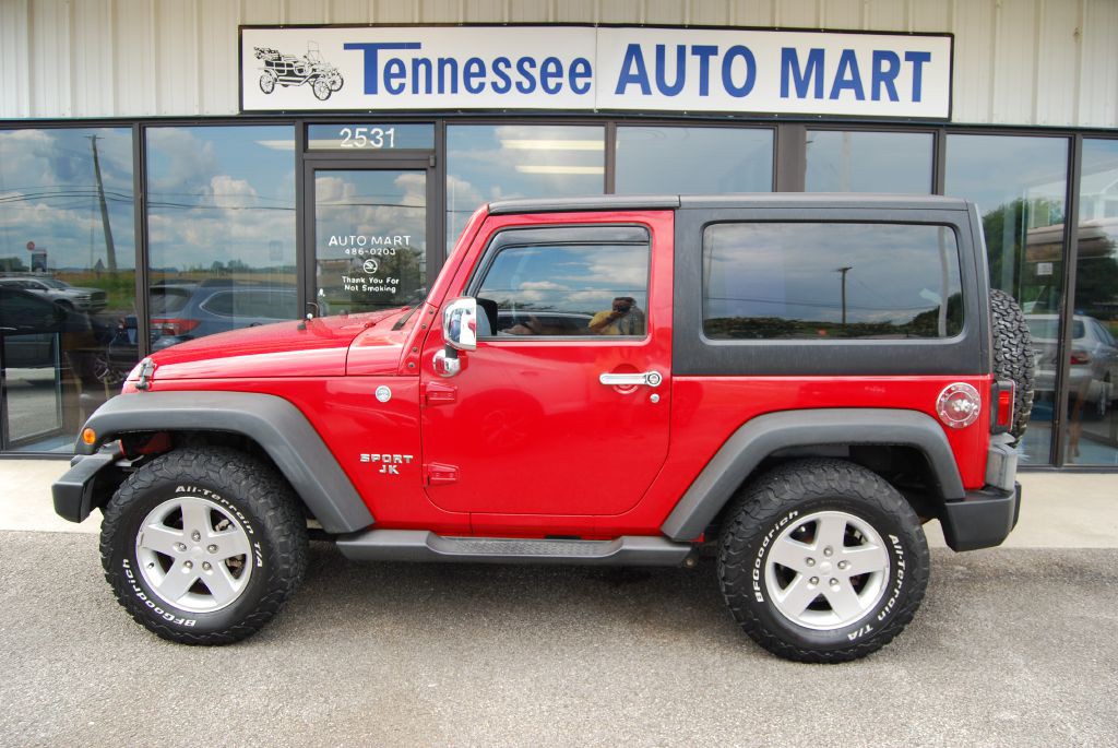 2011 Jeep Wrangler Image 12