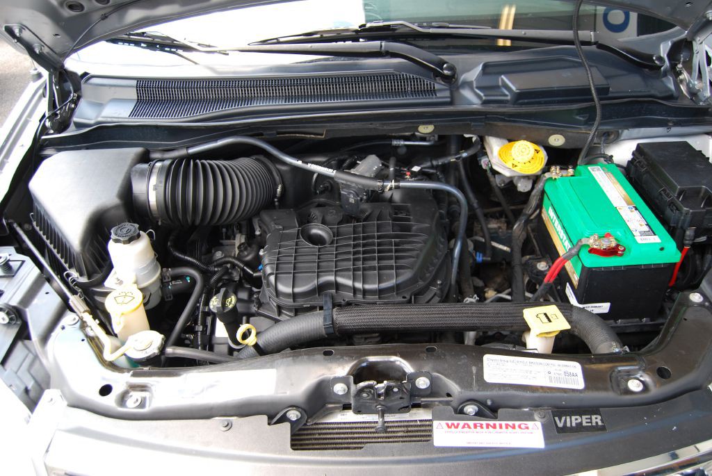2014 Chrysler Town & Country Image 11