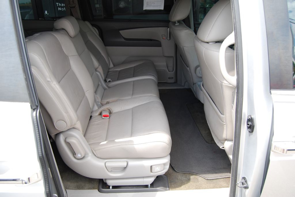 2013 Honda Odyssey Image 4