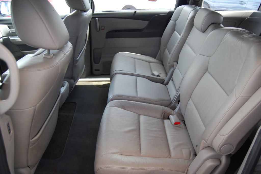 2013 Honda Odyssey Image 8
