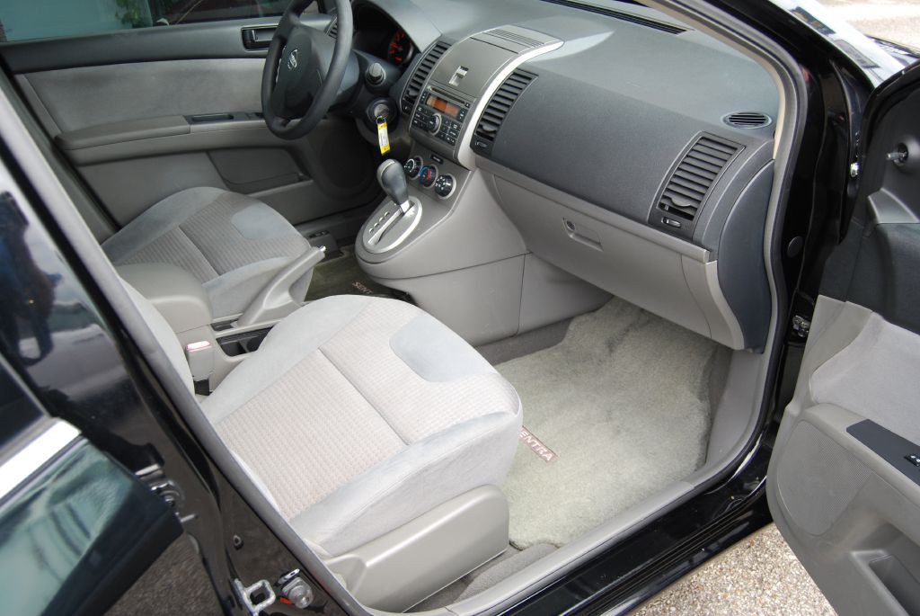 2008 Nissan Sentra Image 3