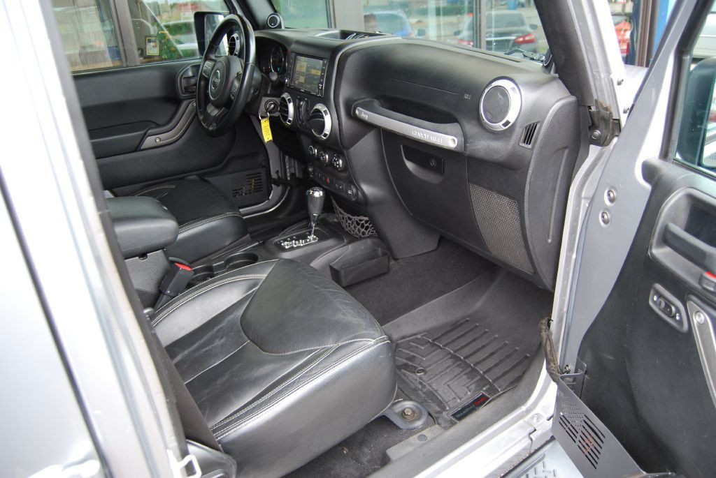 2013 Jeep Wrangler Unlimited Image 3