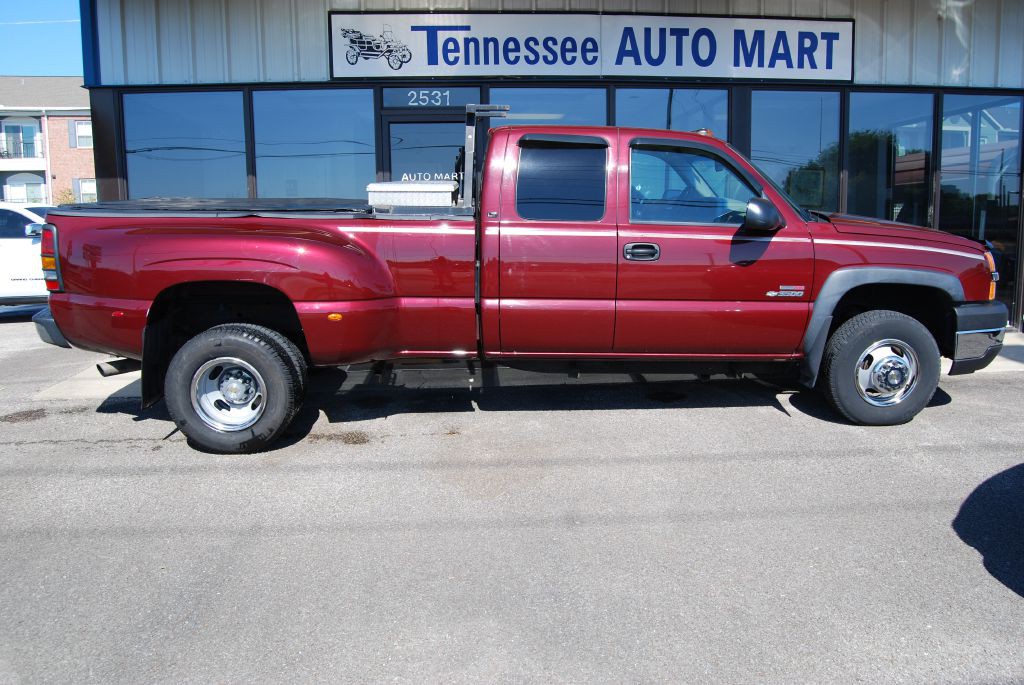 2003 Chevrolet Silverado 1500 Image 1