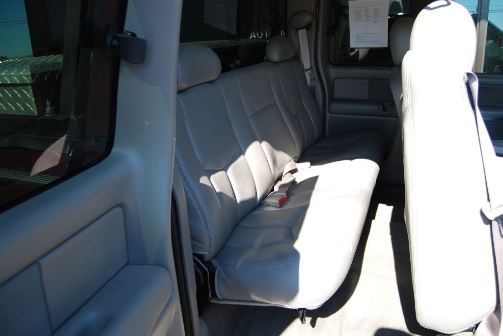 2003 Chevrolet Silverado 1500 Image 4