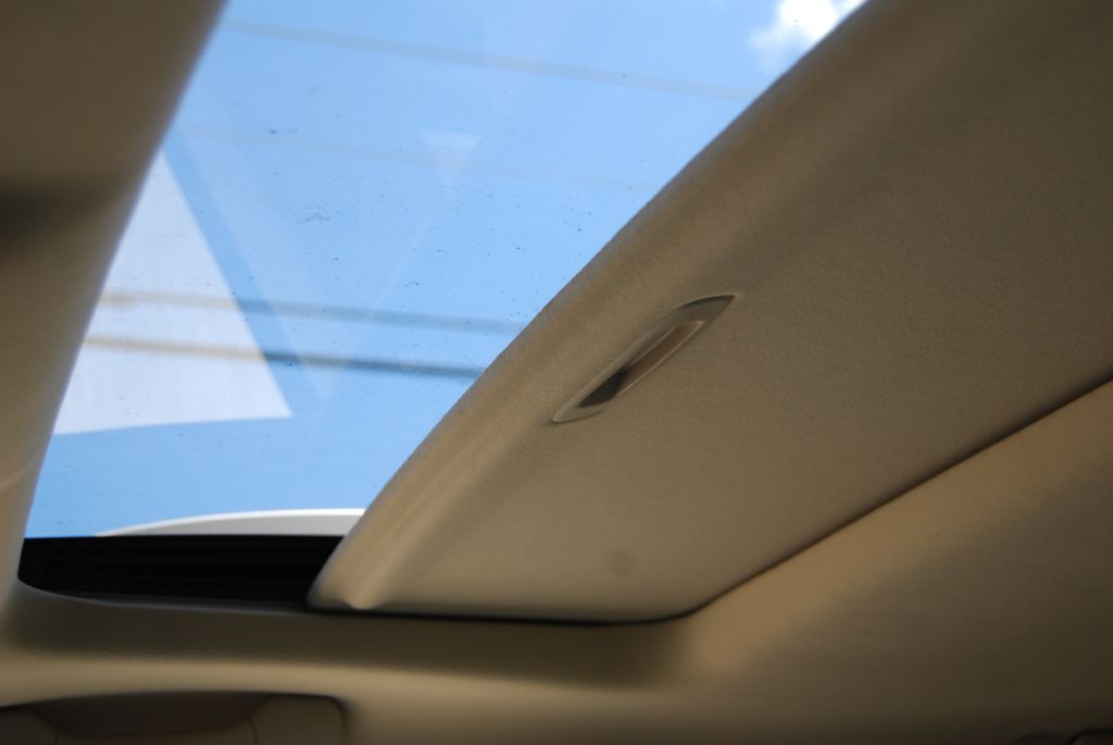 2010 Lexus RX Image 10