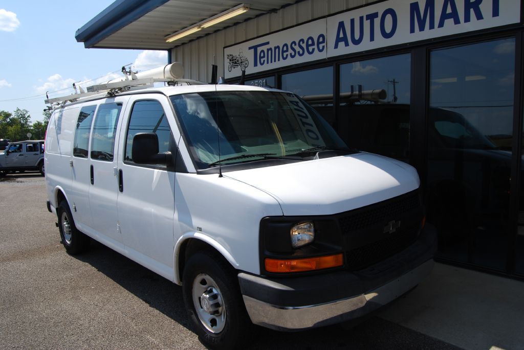 2014 Chevrolet Express Image 2