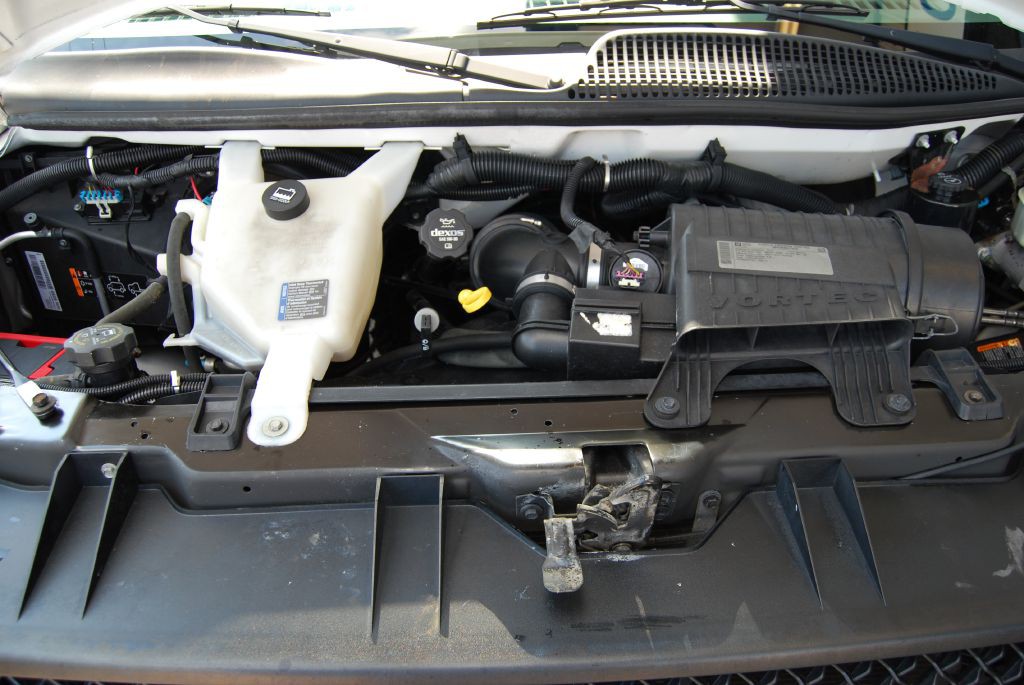 2014 Chevrolet Express Image 8