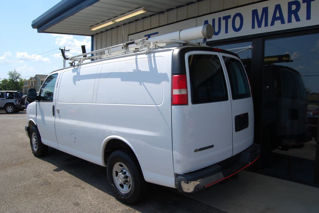 2014 Chevrolet Express Image 10