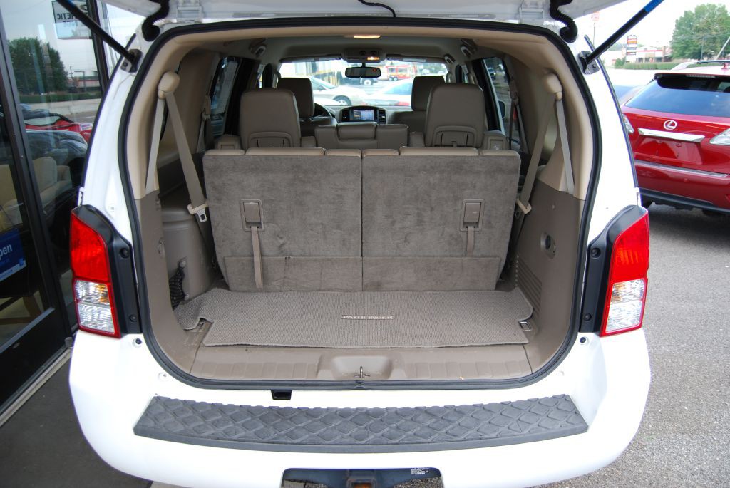 2012 Nissan Pathfinder Image 6