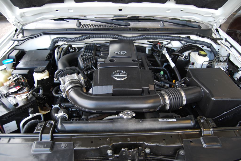 2012 Nissan Pathfinder Image 11