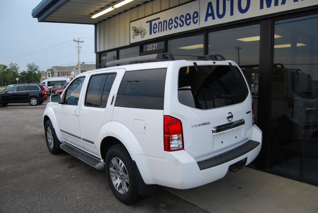 2012 Nissan Pathfinder Image 13