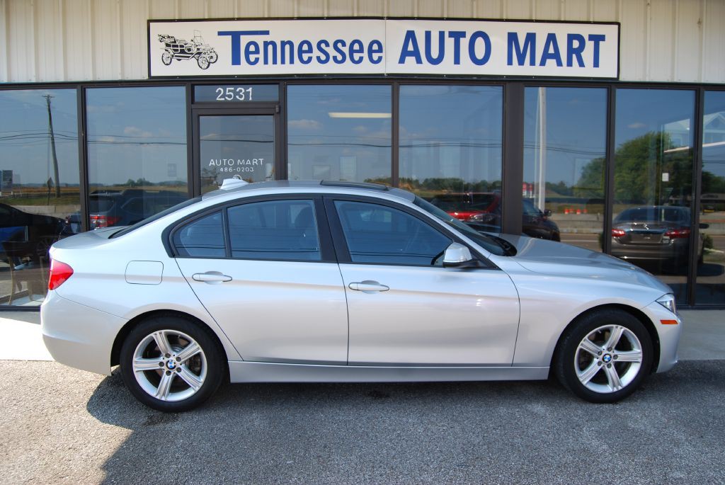 2015 BMW 3 Series Image 1