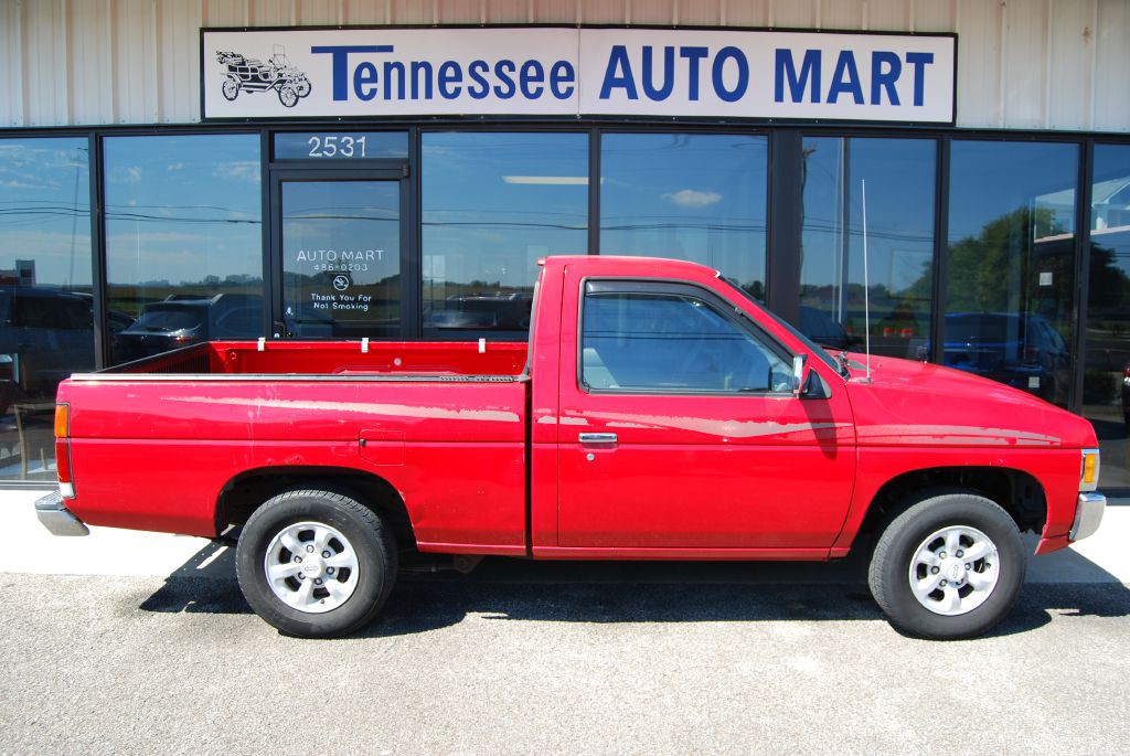1997 Nissan Truck Image 1