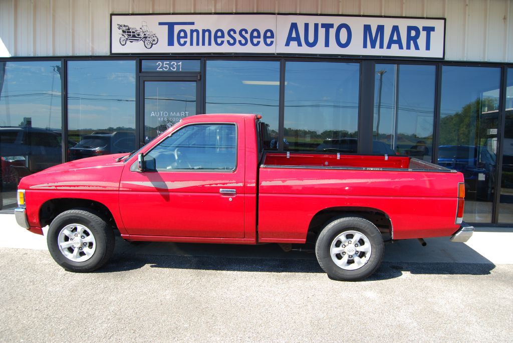 1997 Nissan Truck Image 10