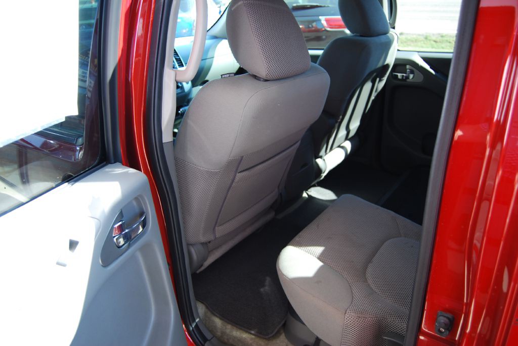 2014 Nissan Frontier Image 6