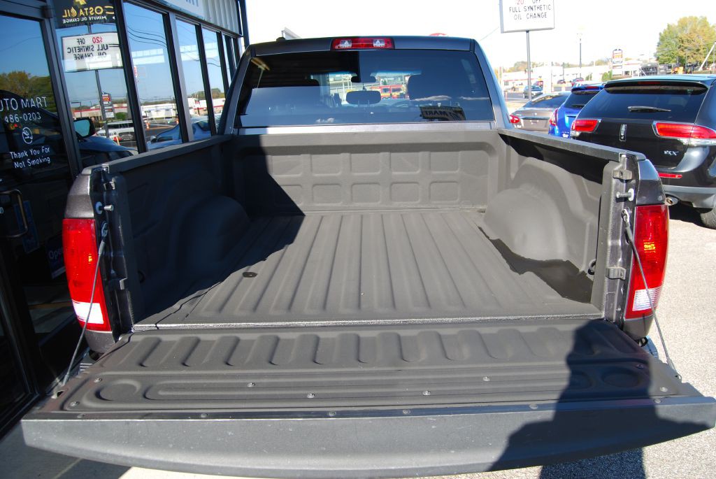 2022 RAM 1500 Image 5