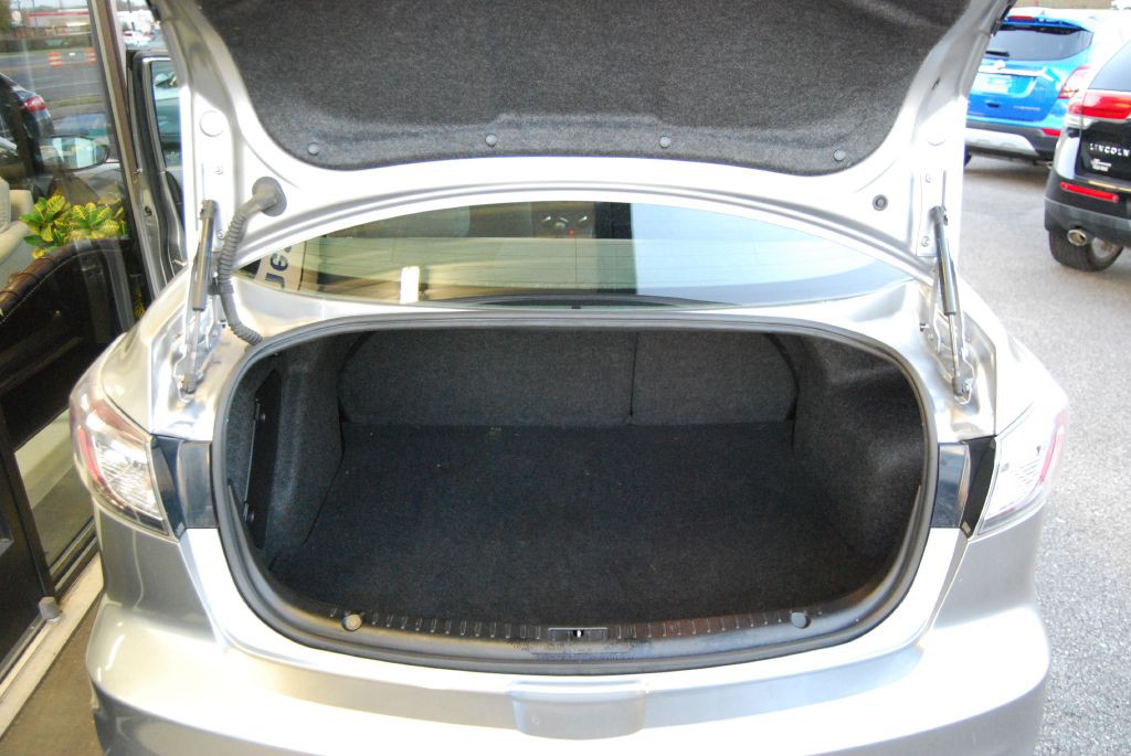 2013 Mazda Mazda3 Image 5