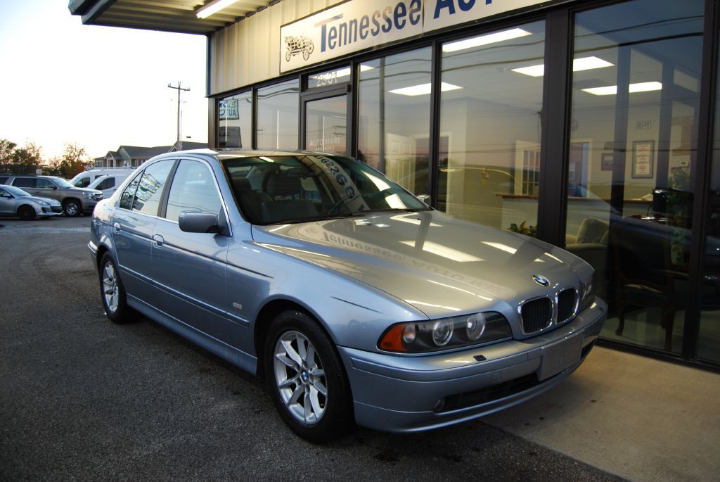 2003 BMW 5 Series Image 2