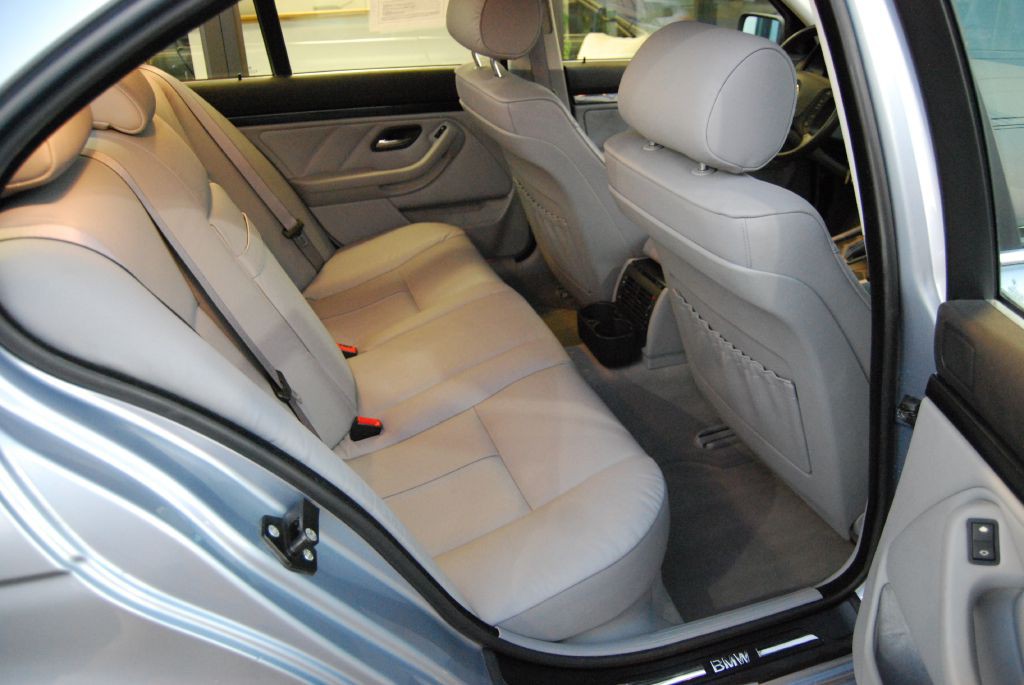 2003 BMW 5 Series Image 4