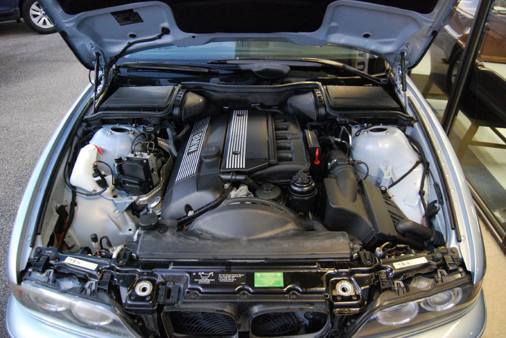 2003 BMW 5 Series Image 9