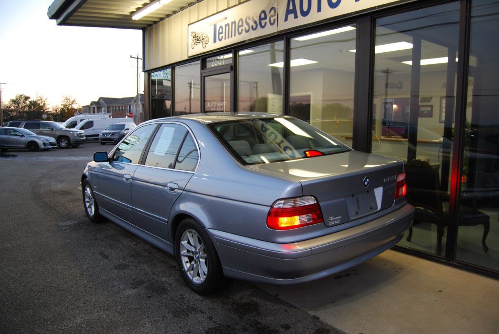 2003 BMW 5 Series Image 10