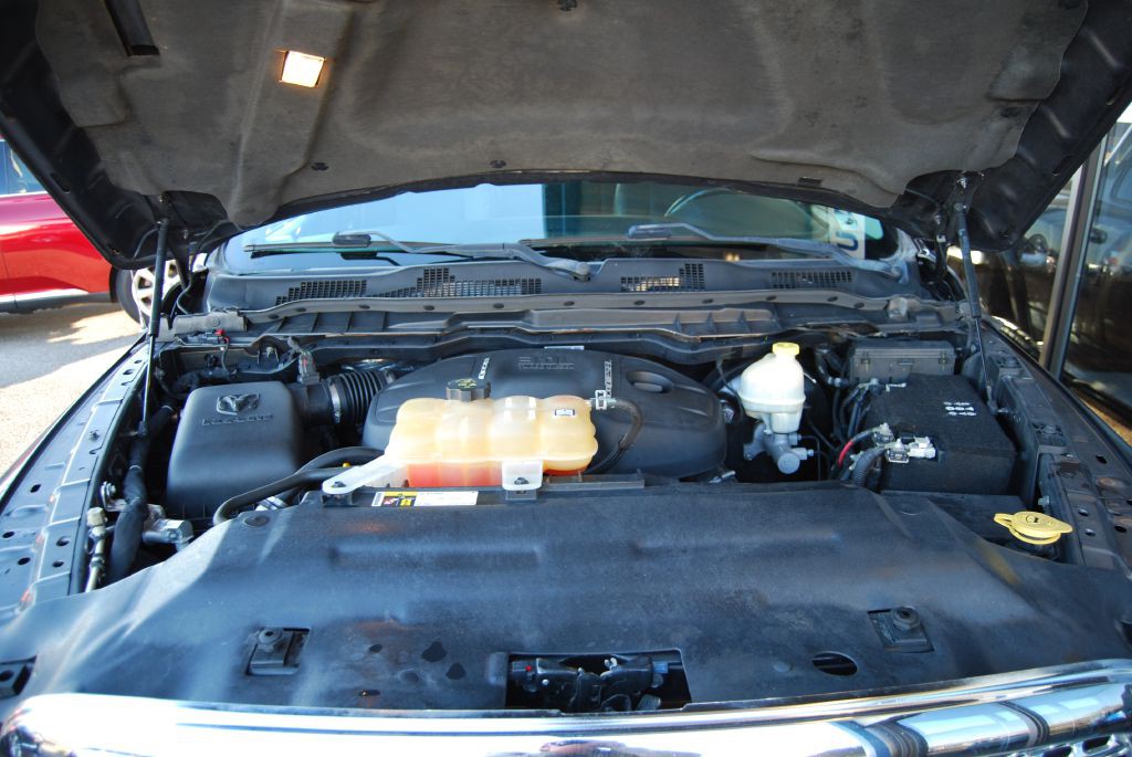 2016 RAM 1500 Image 9