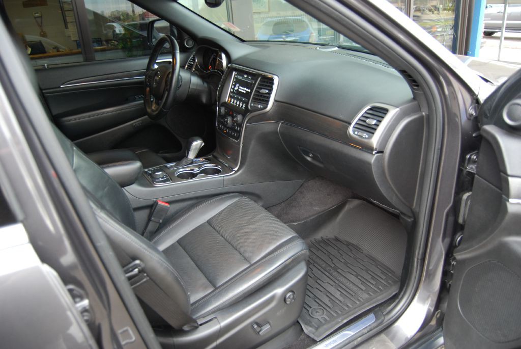 2018 Jeep Grand Cherokee Image 3