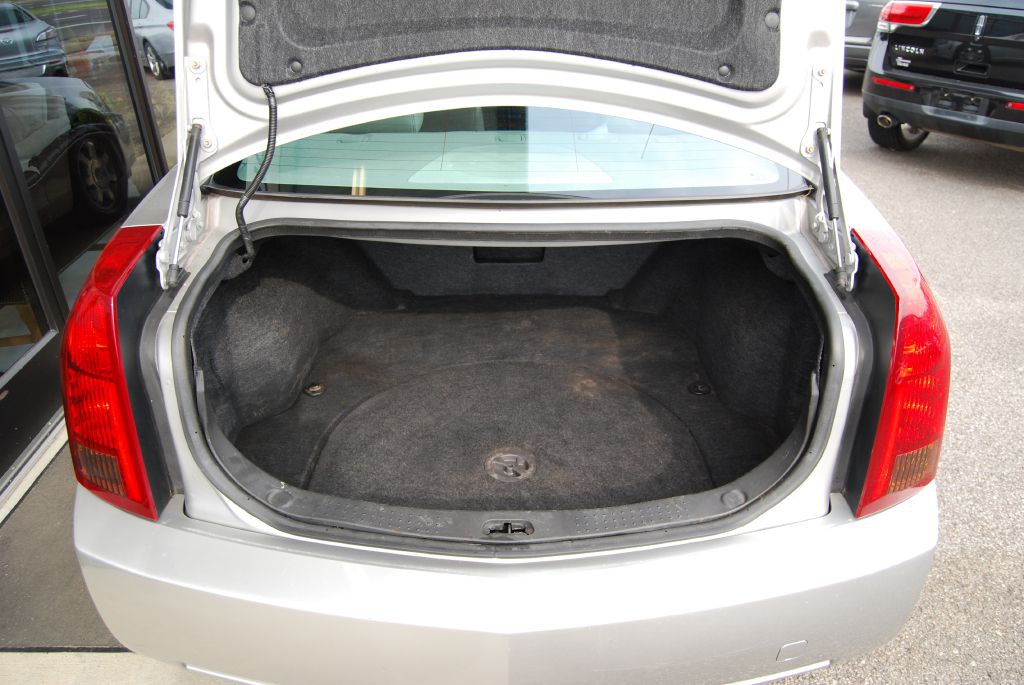 2004 Cadillac CTS Image 5